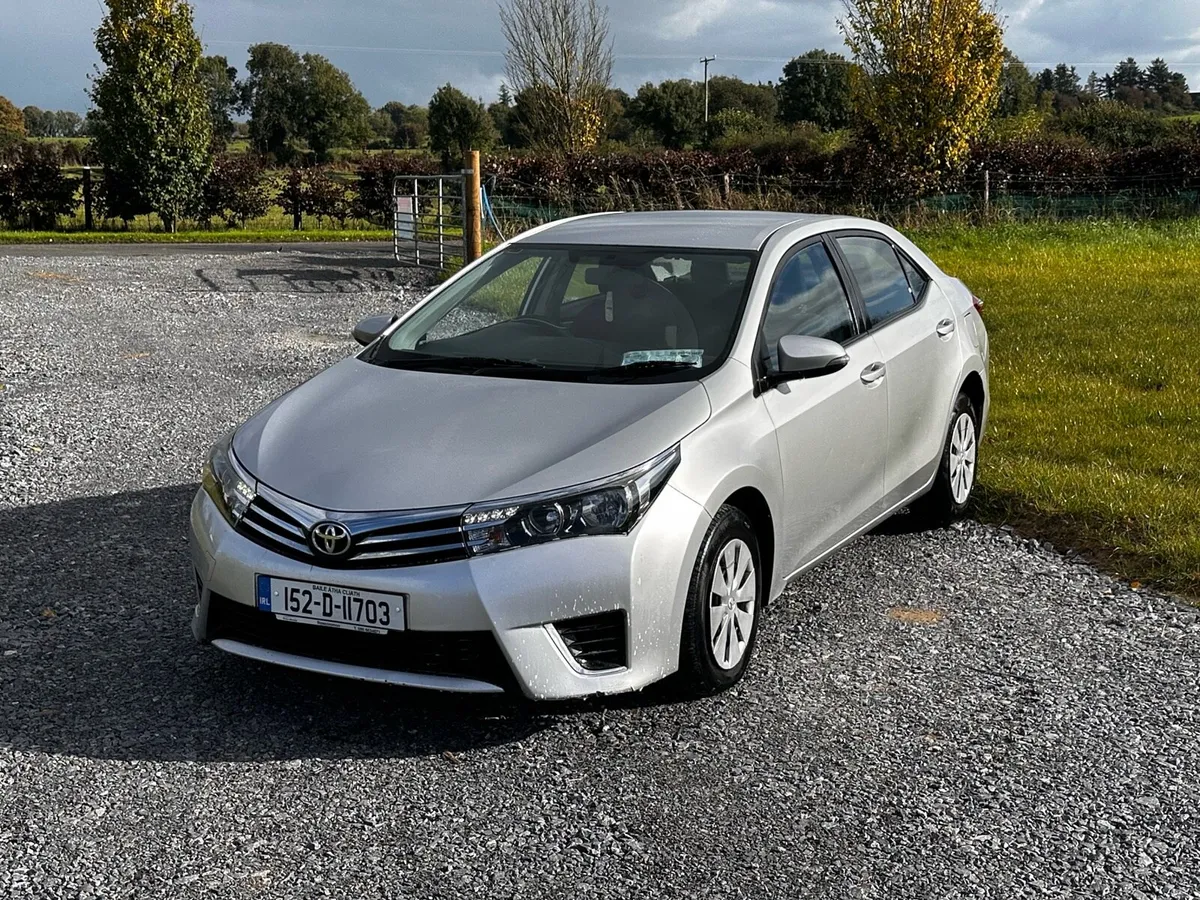 Toyota Corolla 2015 1.4 Diesel - Image 1