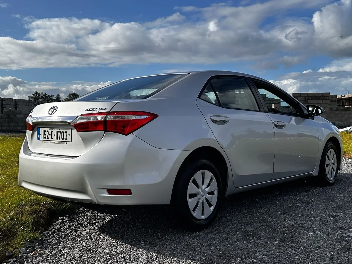 Toyota Corolla 2015 1.4 Diesel - Image 4