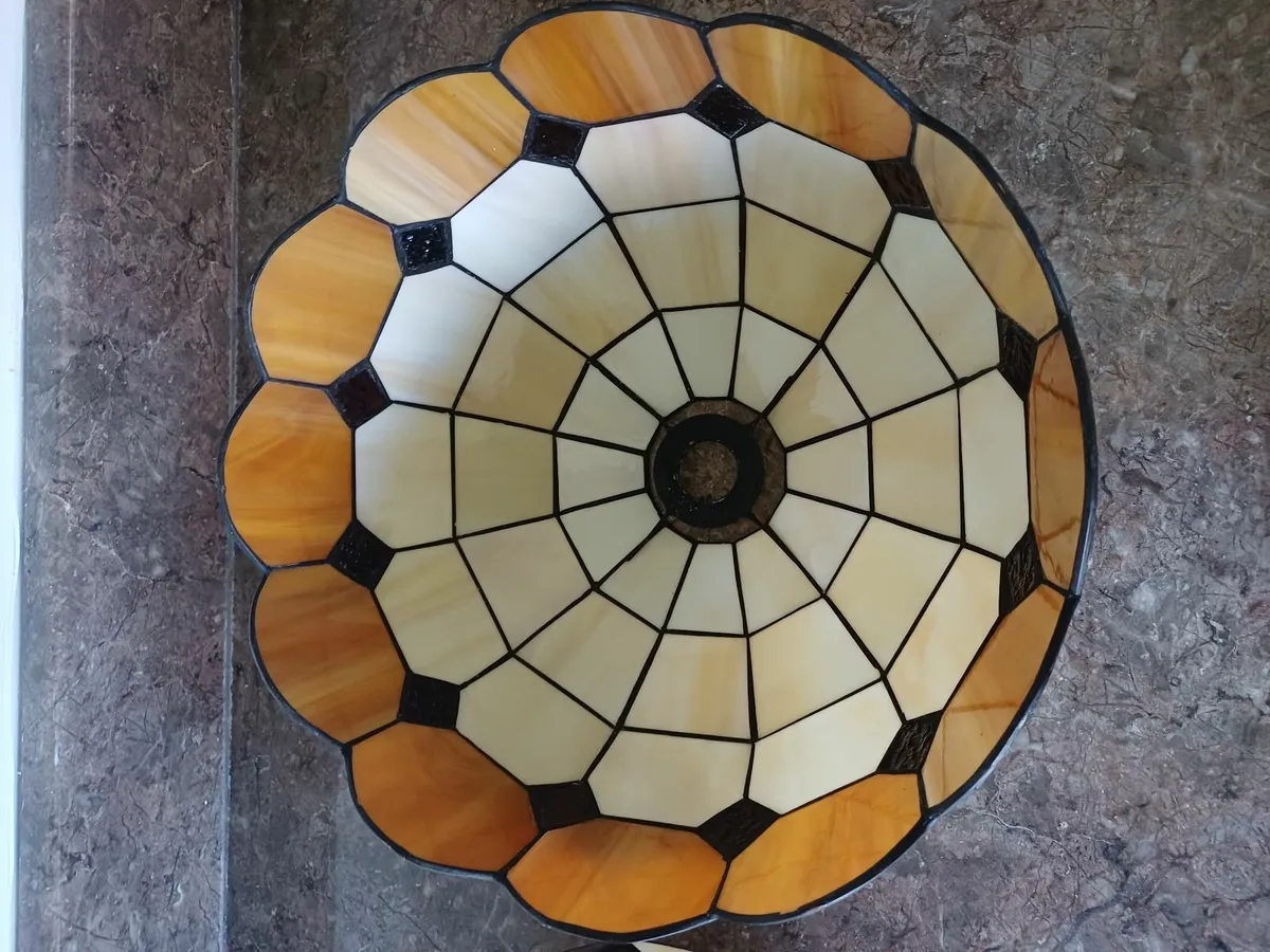 2 Lampshades - Image 2