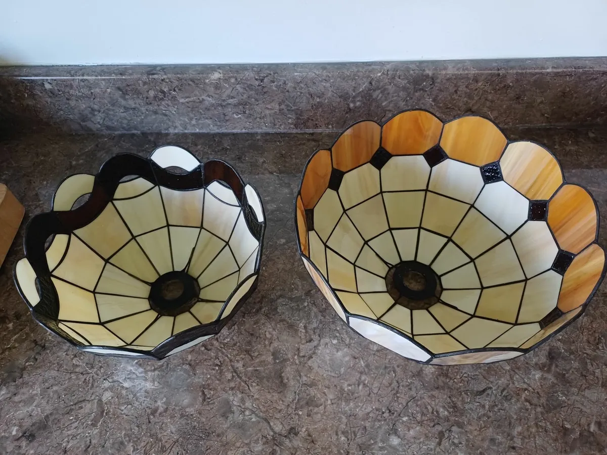 2 Lampshades - Image 3