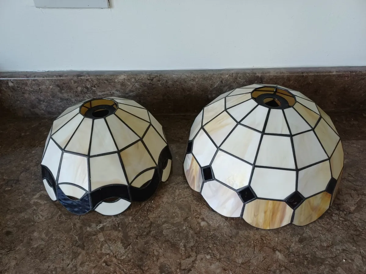 2 Lampshades - Image 1
