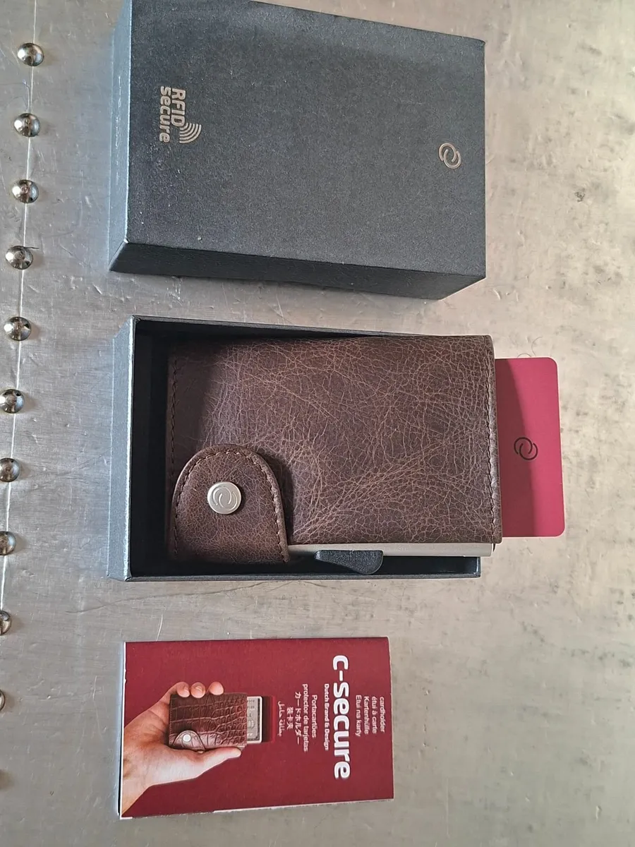 Mens gift - leather wallet / popup card holder - Image 1