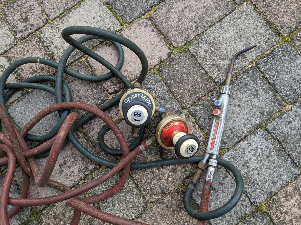 Welding torch & regulators - Image 3