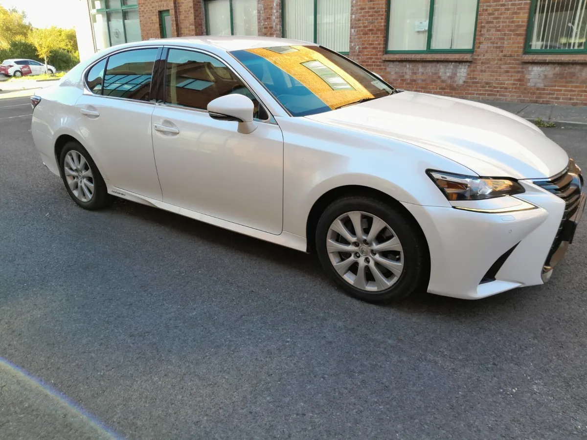 2016 Lexus Gs300h - Image 2