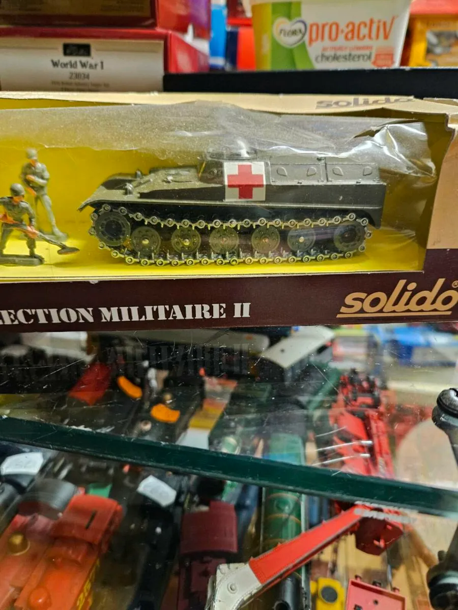 Corgi Solido French AMX 13 Armoured Car - Image 2