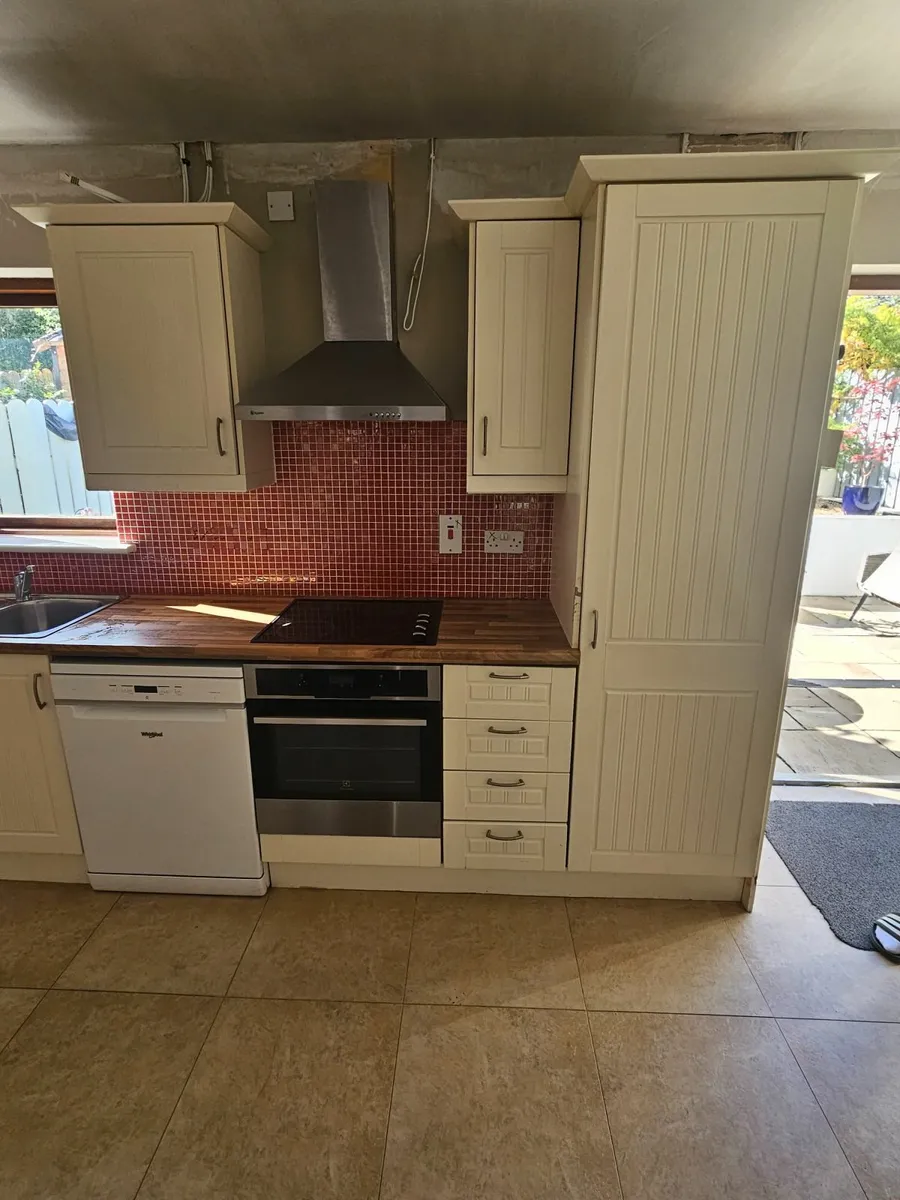 Kitchen - Image 4