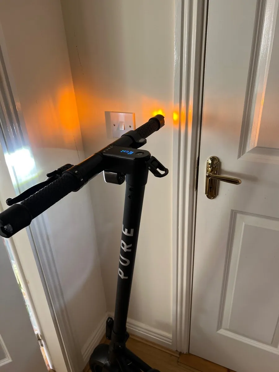 Electric scooter - Image 4