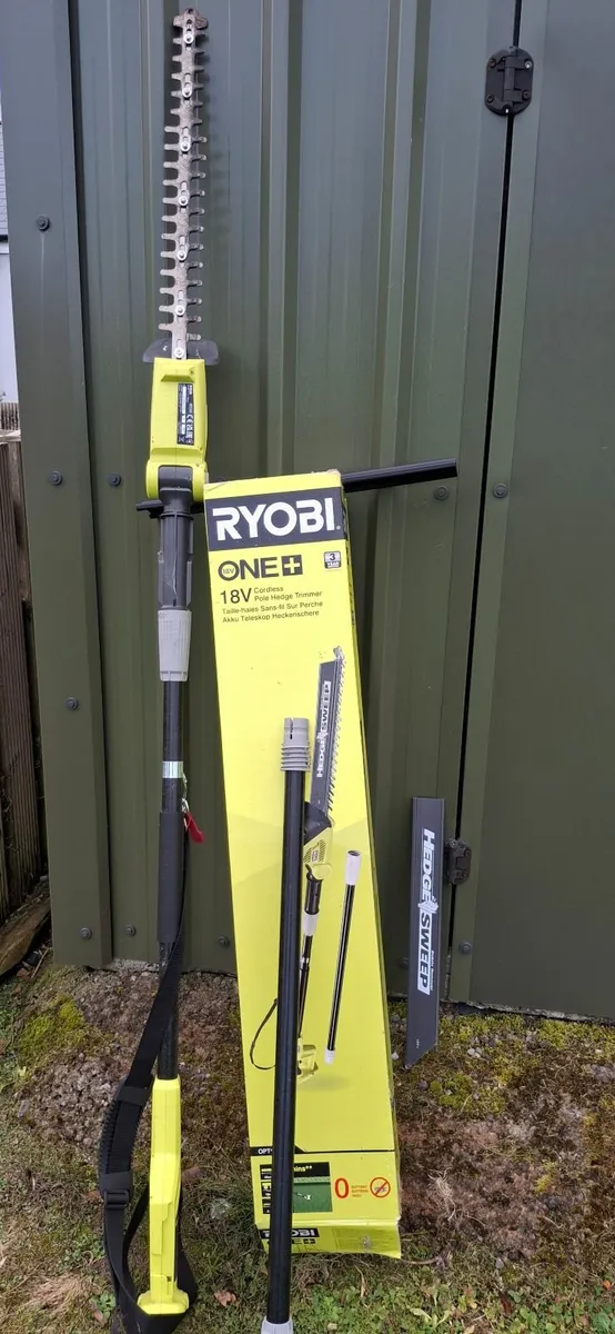 Ryobi Pole Hedge Trimmer - Image 1