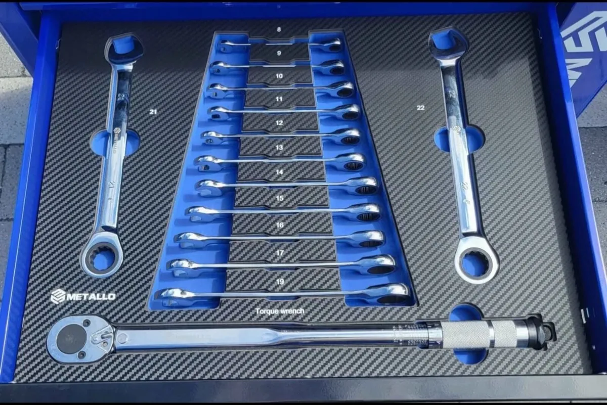 Brand new heavy duty industrial use tool cabinet - Image 1