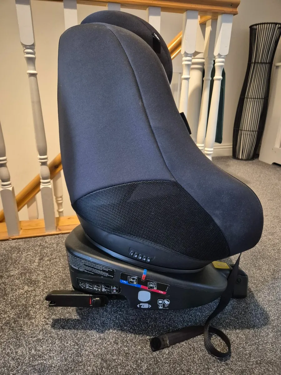 Joie  spin 360° Car Seat - Image 1