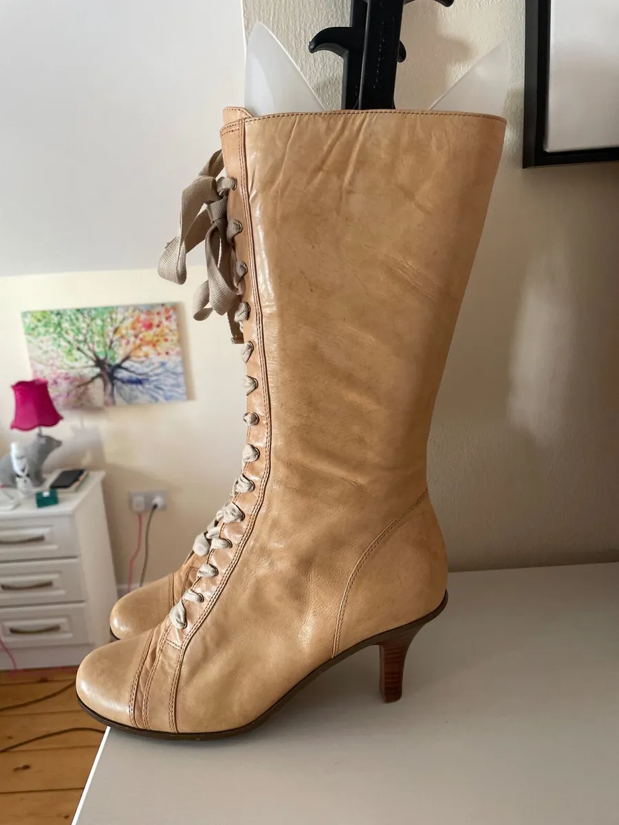 NINE WEST Vintage Leather Boots - Image 3
