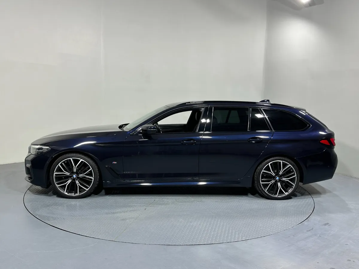 BMW 5 Series 520D M Sport Touring 211 - Image 4