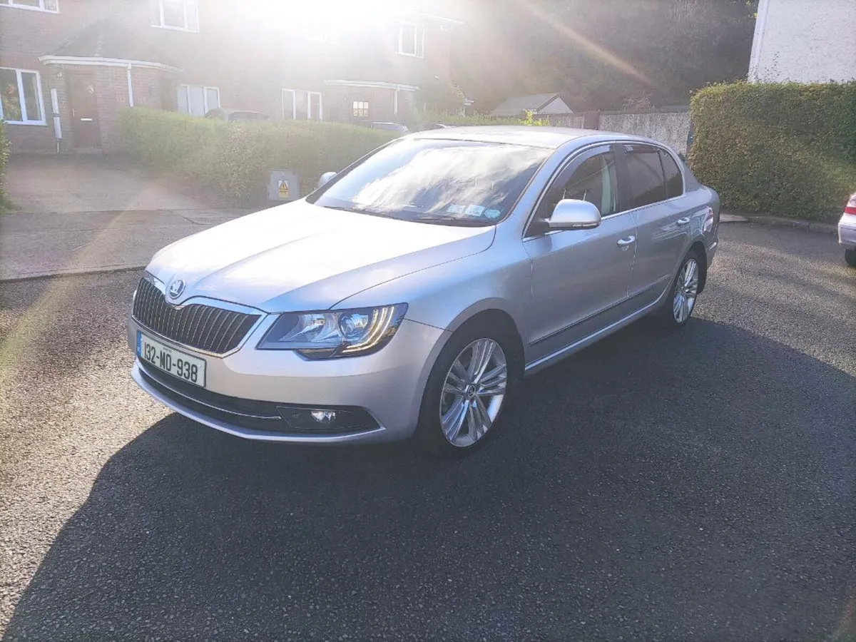 Skoda Superb Elegance 2.0 TDI - Image 2