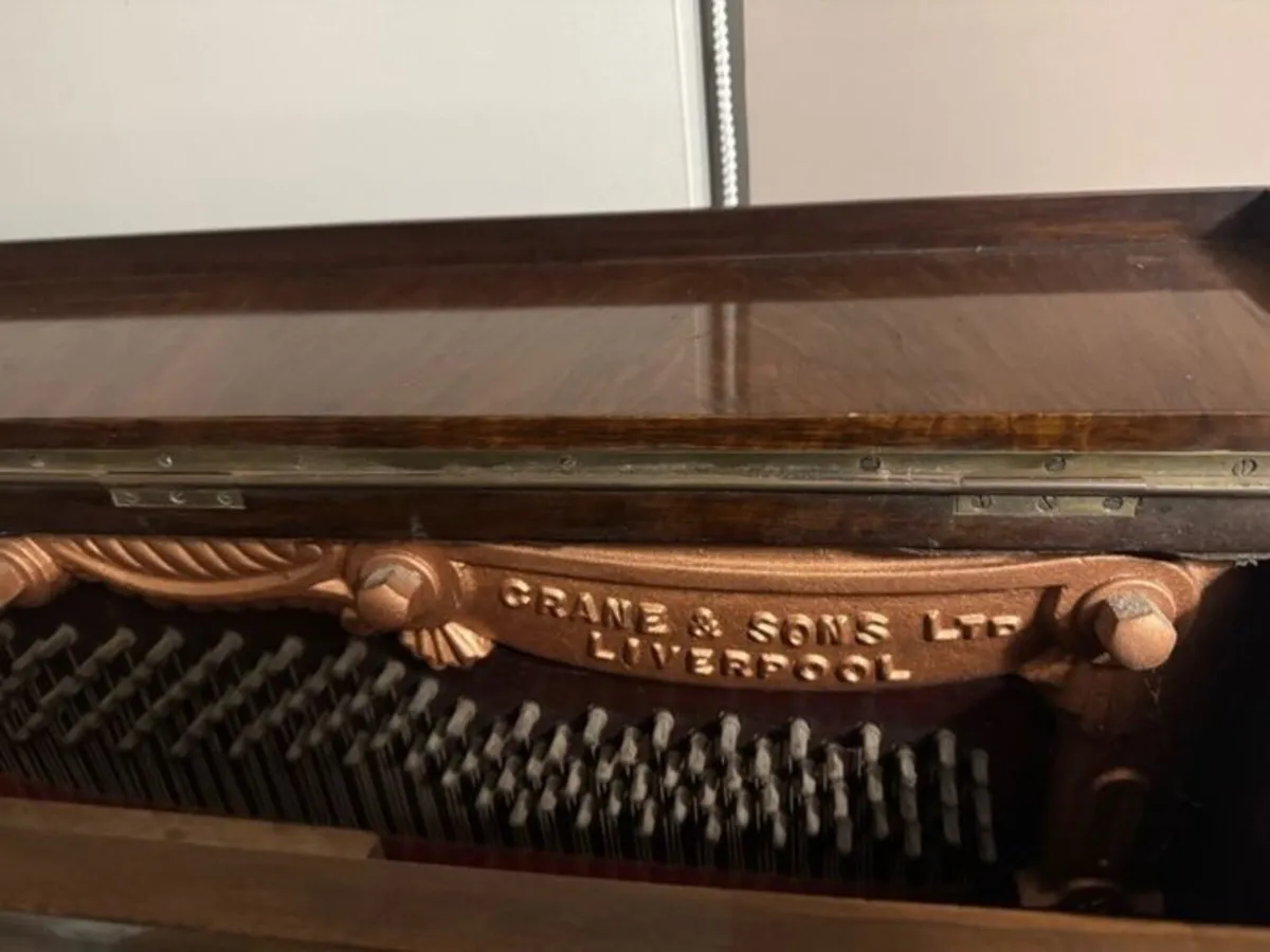 Piano looking for a nice home - Image 4