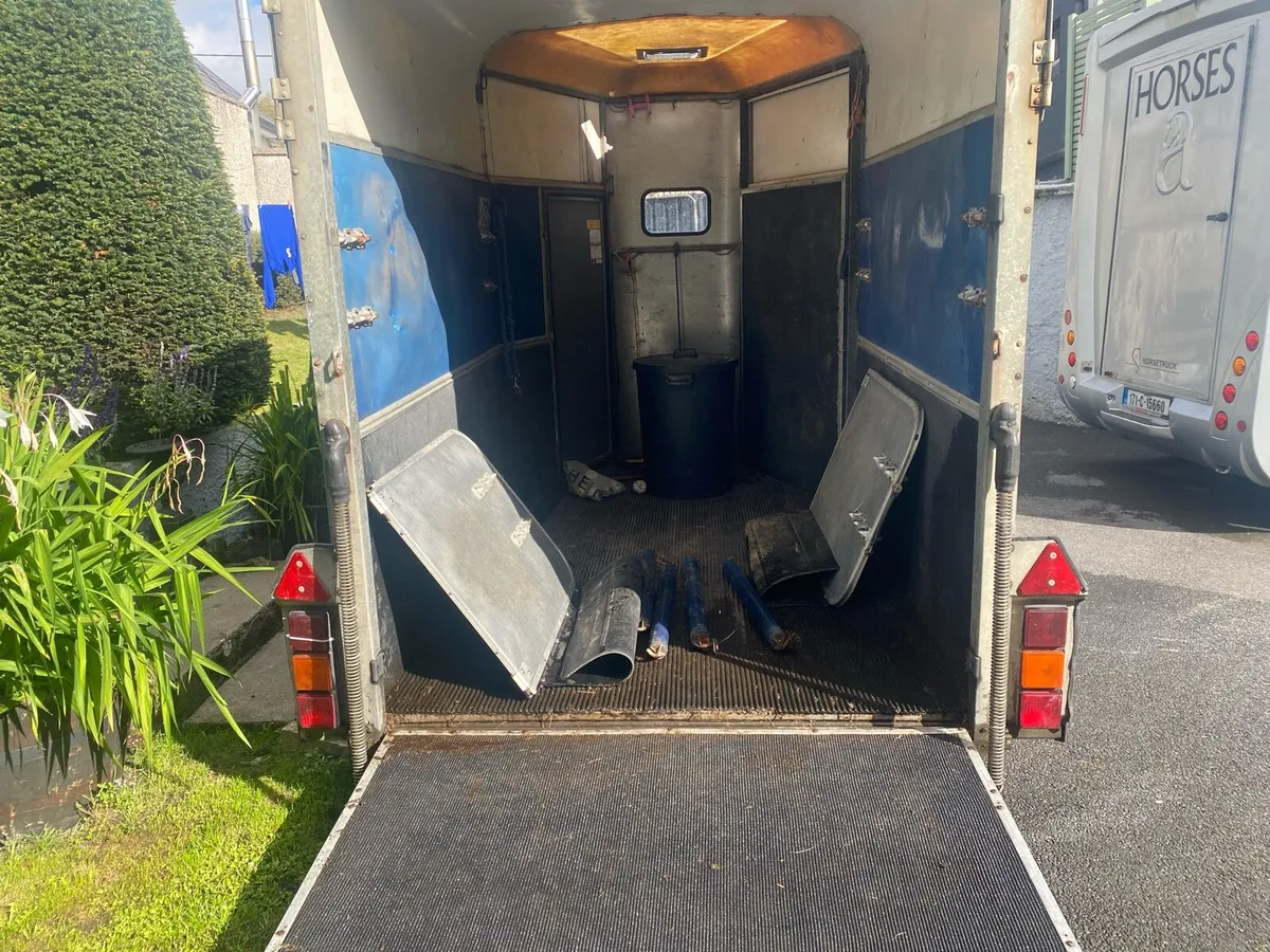 Horse box - Image 3