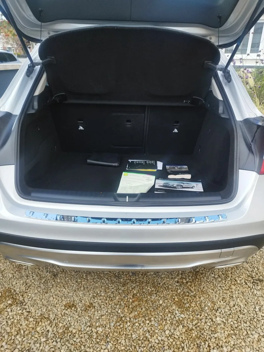 Mercedes-Benz GLA Urban  2017  Automatic - Image 4