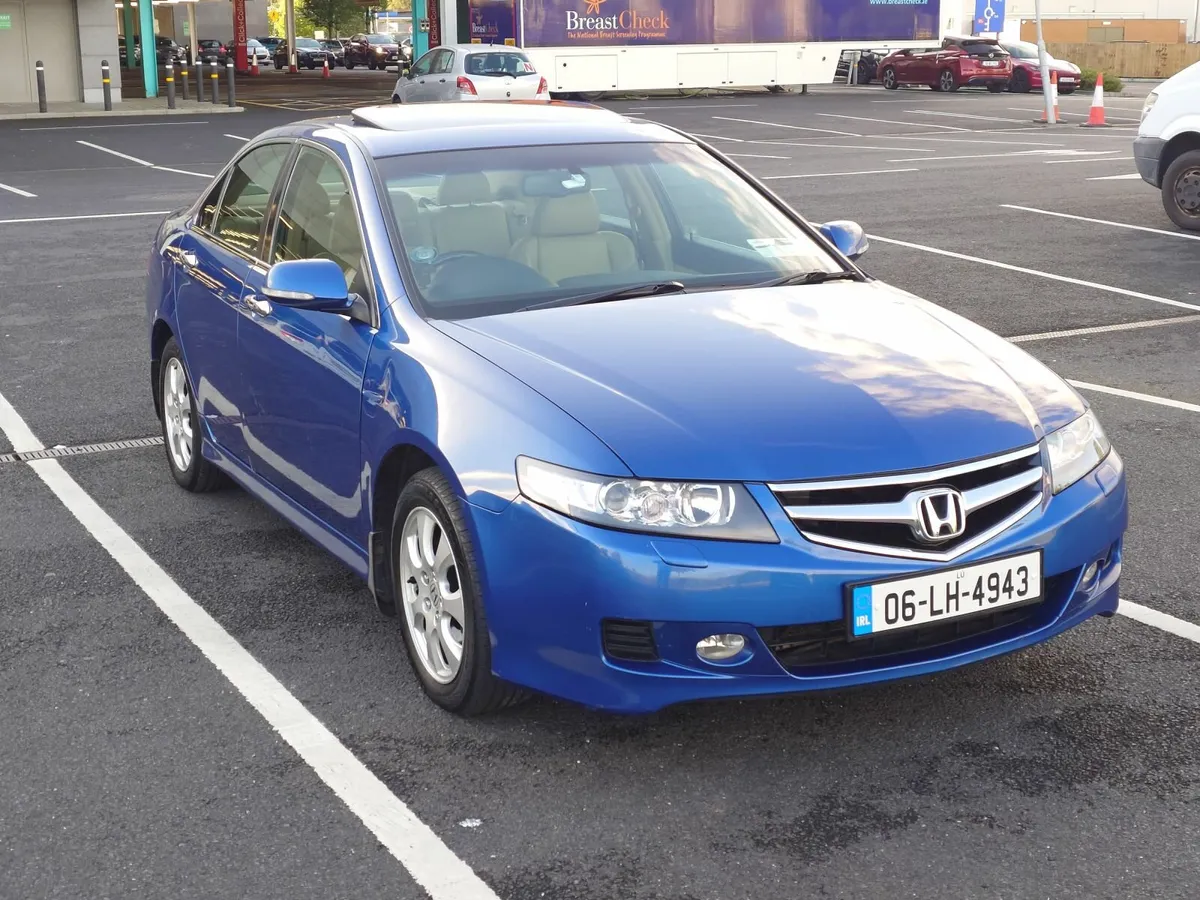 Honda Accord 2006 - Image 2