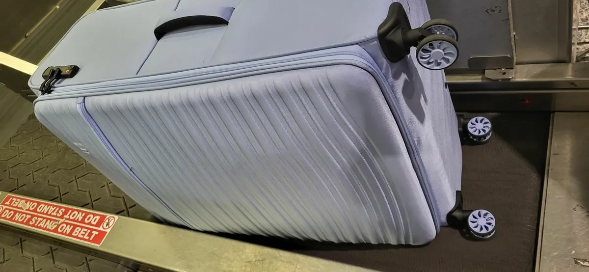 Extra large suitcase - Image 3