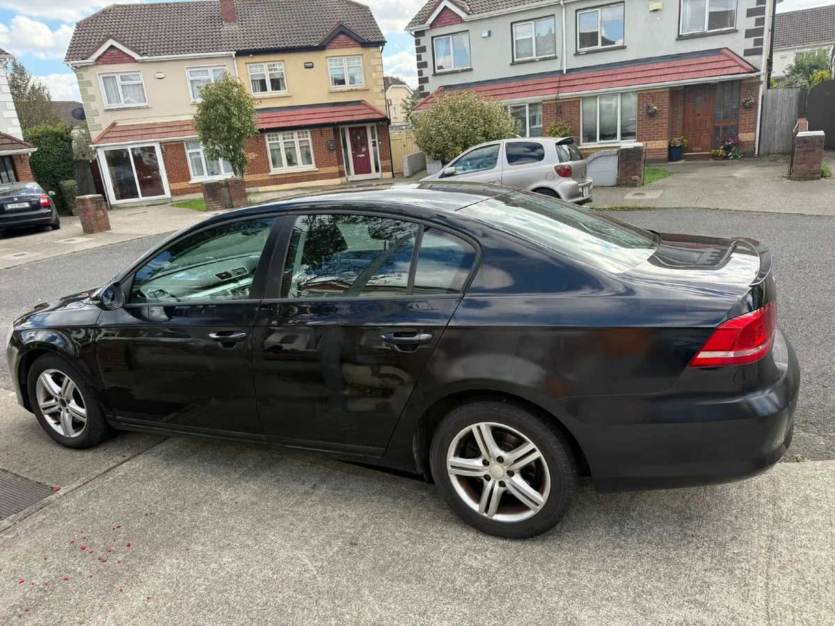 VW Passat - Image 3
