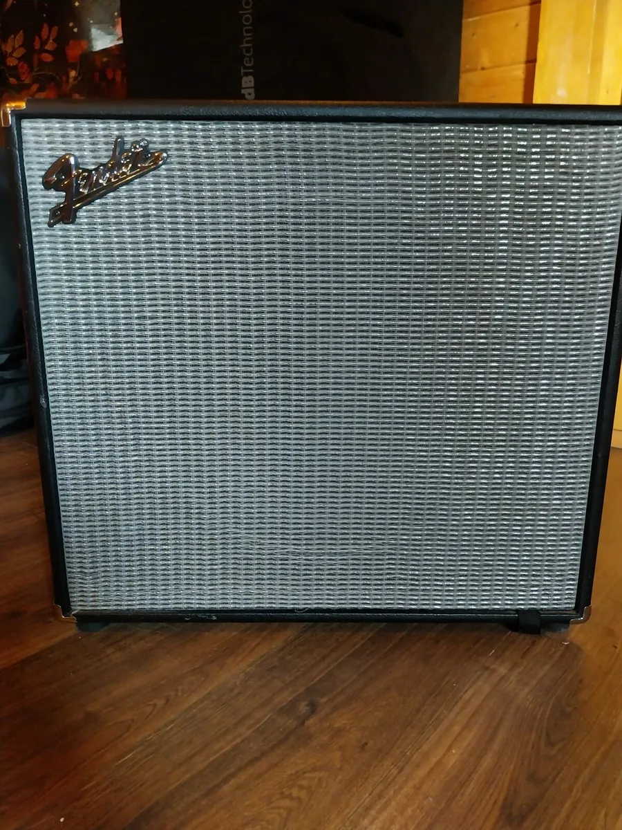 Fender 115 v3 bass cab - Image 1