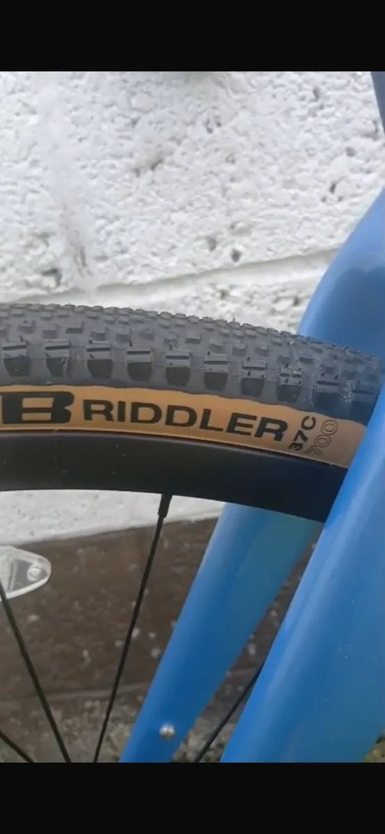 Cannondale road bike - Image 1