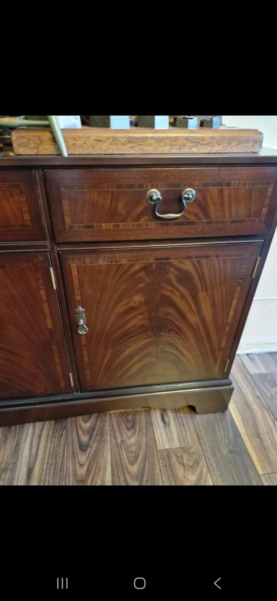 Mahogany sideboard - Image 2