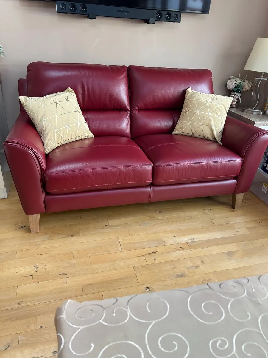 2 seater real leather sofa - Image 2