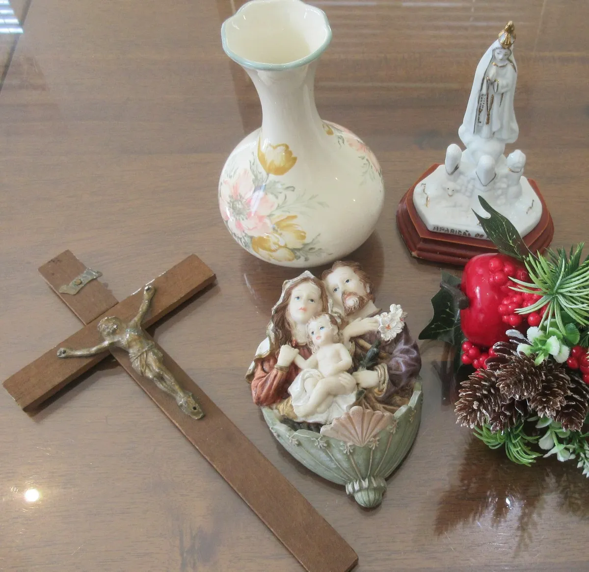 vintage cross fountain holy Religious cottage gift - Image 2