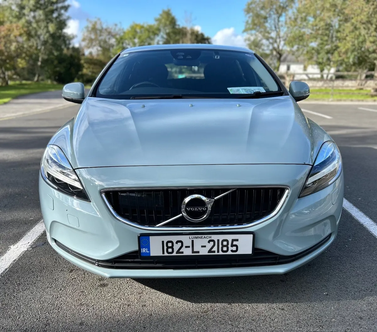 Volvo V40 T3 2018 Automatic LOW MILEAGE High specs - Image 1