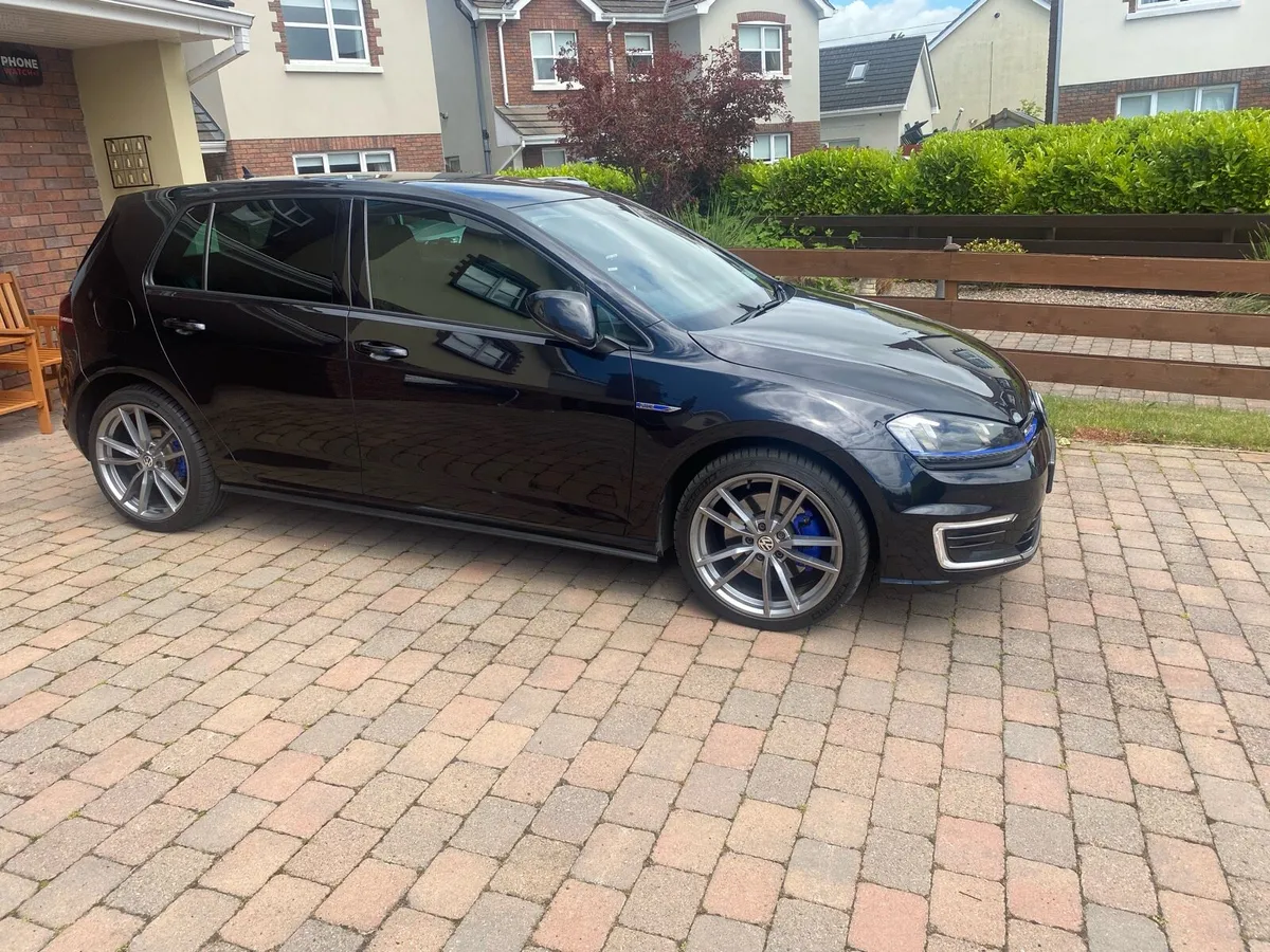 GTE Golf - Image 1