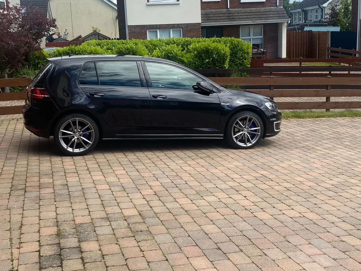 GTE Golf - Image 2