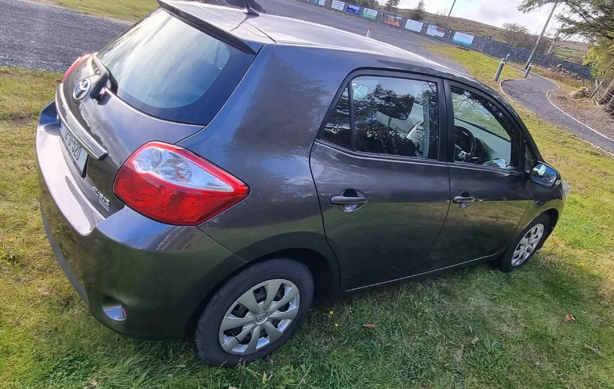 Toyota Auris Terra 2012 - Image 4