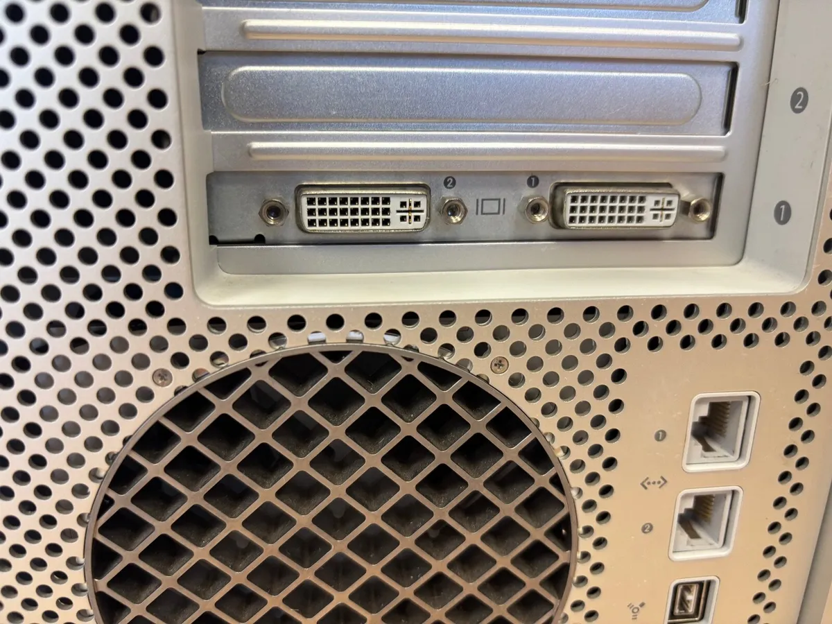 2 x Apple Power Macintosh G5 - Image 3