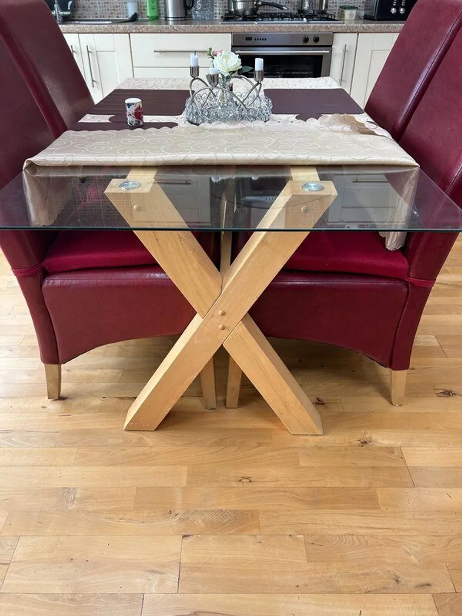 Dining table plus 4 chairs - Image 4