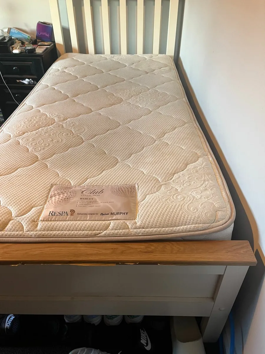 Ivory single bed with mattress - Image 1