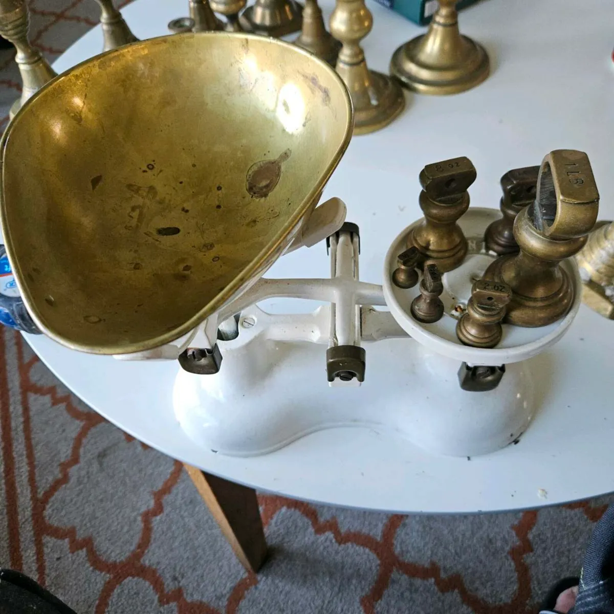 Vintage scales - Image 1