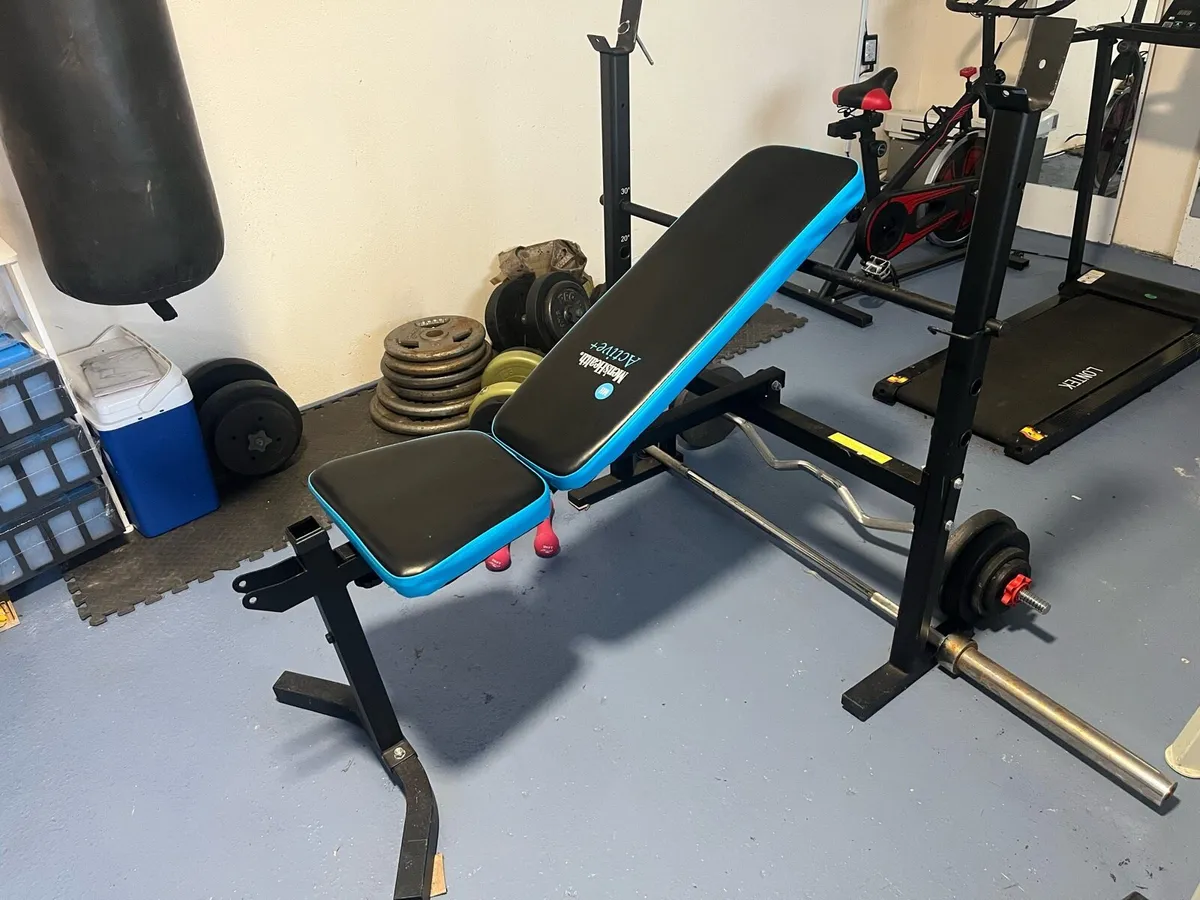 MULTI-GYM WITH ADJUSTABLE BENCH & WEIGHTS - Image 2