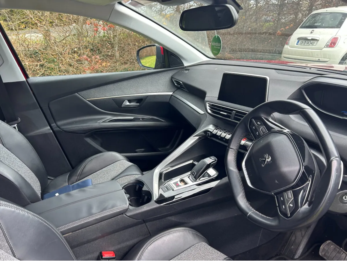 Peugeot 3008 1.2 AUTOMATIC//ONLY 61000KLMS///I PRI - Image 3