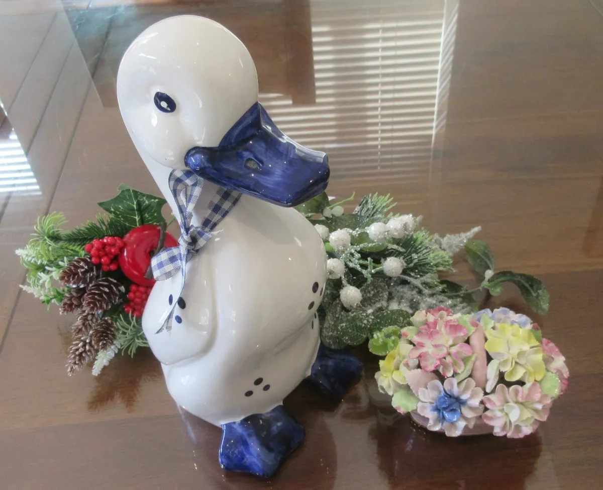 vintage ornment flowers Duck cottage gifts  unique - Image 2