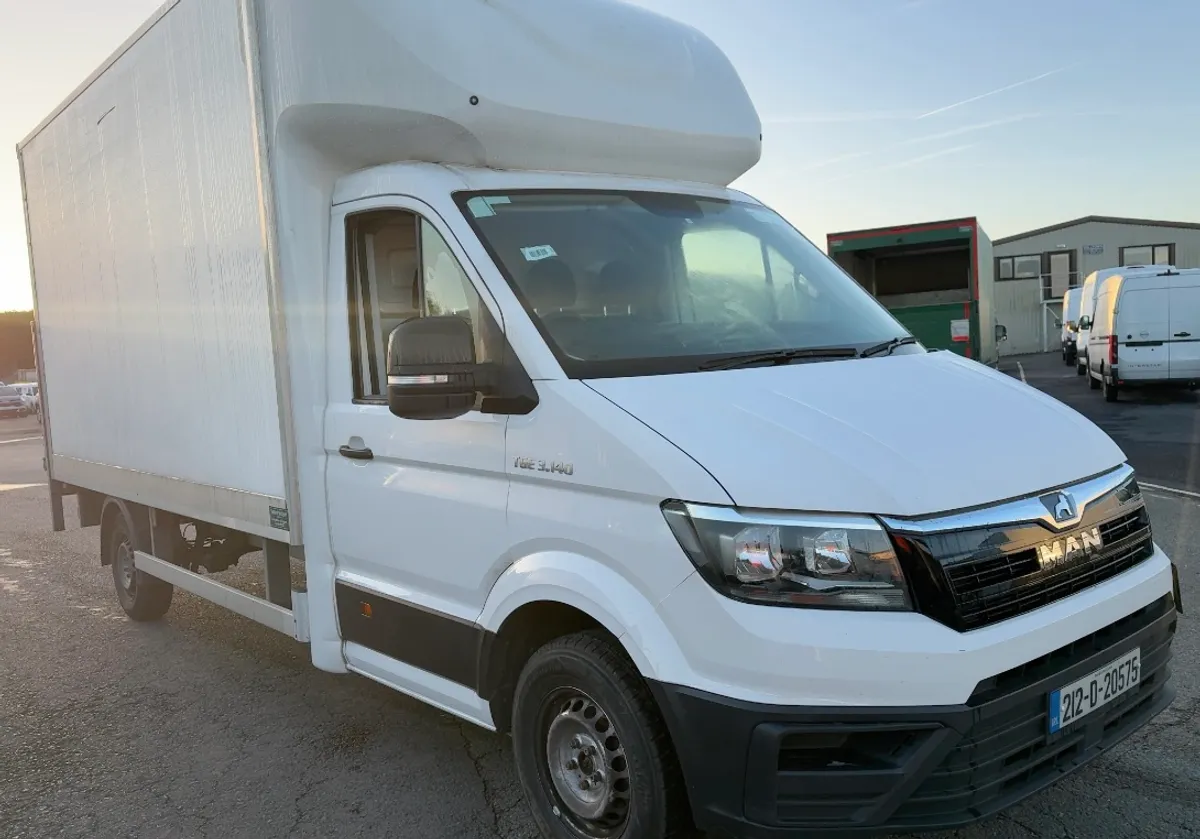 Man TGE Box van due into stock - Image 2