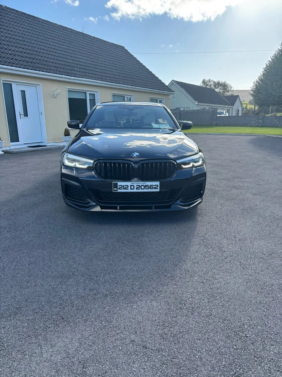 2021 BMW 5 Series - Image 2