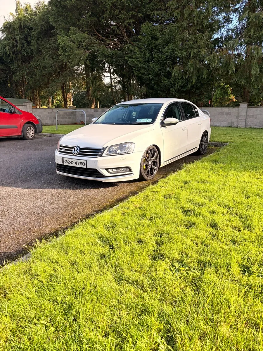 Rline Volkswagen Passat - Image 3