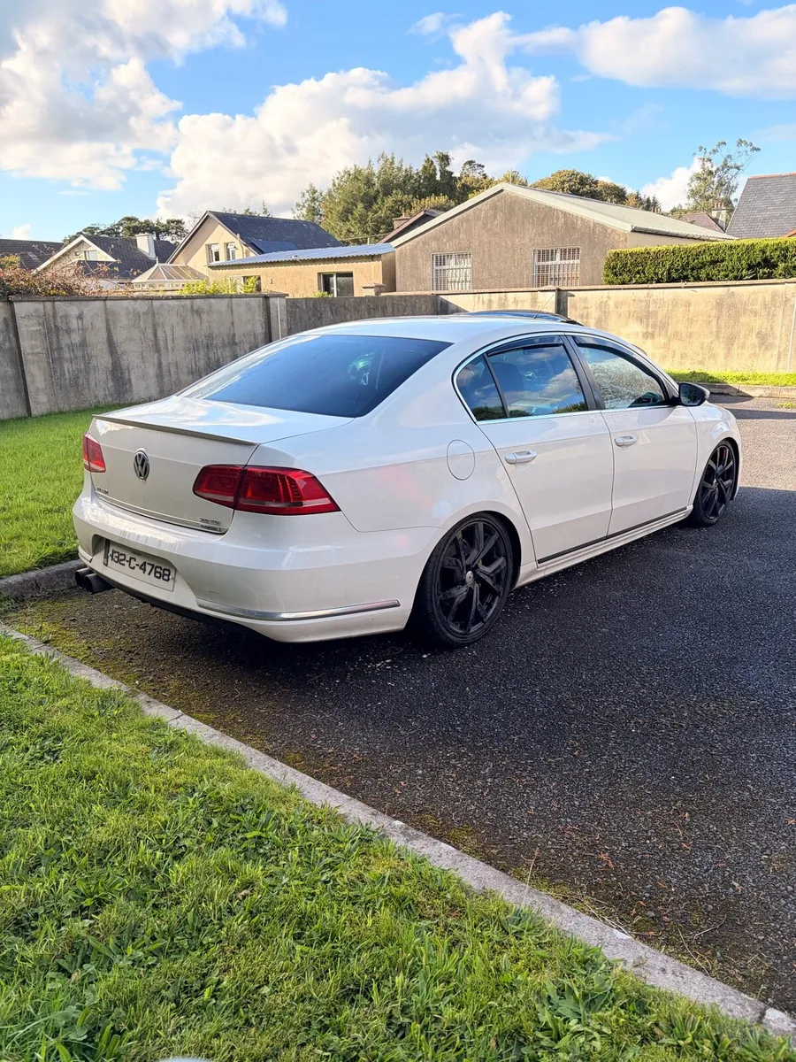 Rline Volkswagen Passat - Image 4