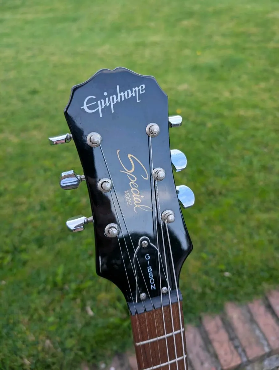 Epiphone Les Paul Special Electric Guitar - Image 3