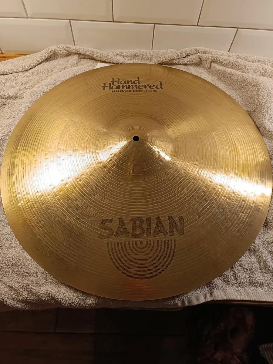Sabian 22 inch hand hammered rock ride - Image 2