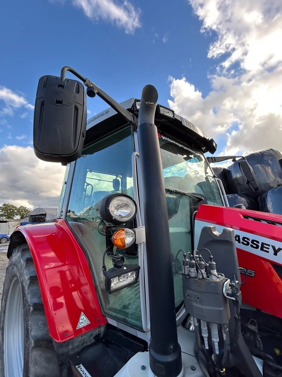 Massey Ferguson 5S. 125 - Image 4
