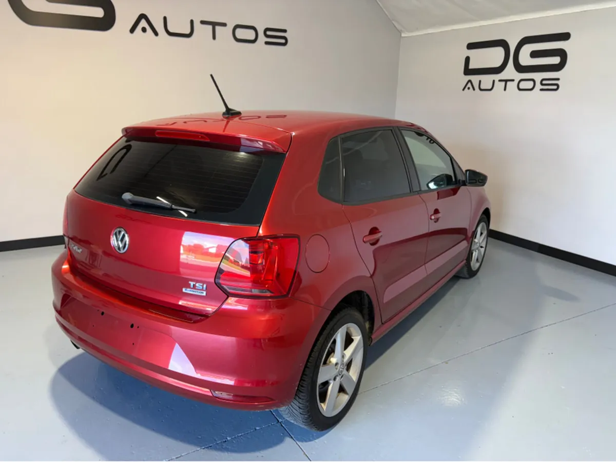 Volkswagen Polo LOW KMs - HALF LEATHER- HEATED SEA - Image 3