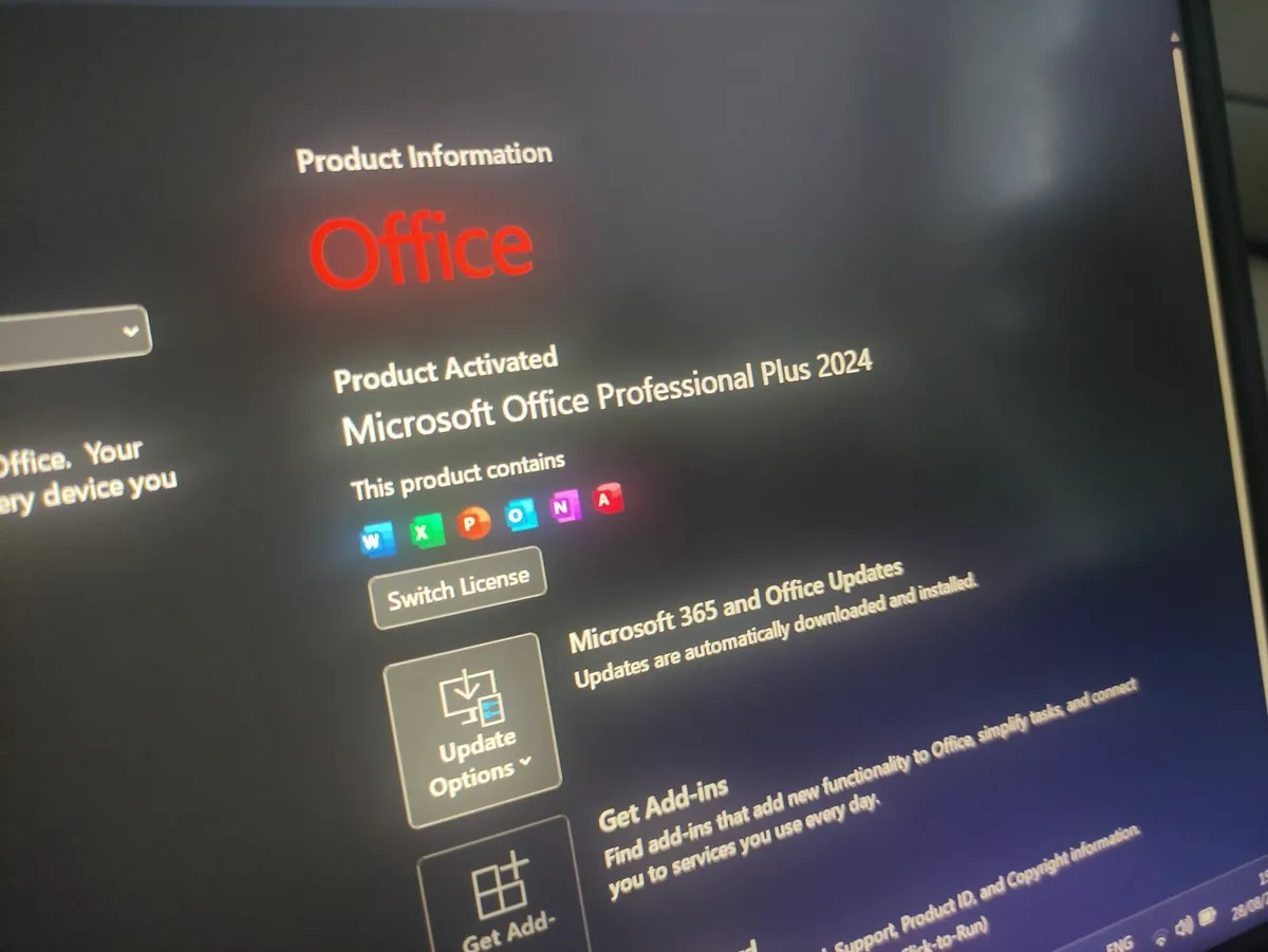 Asus ZenBook Navy Blue i5 256GB Office Pro 2024 - Image 2