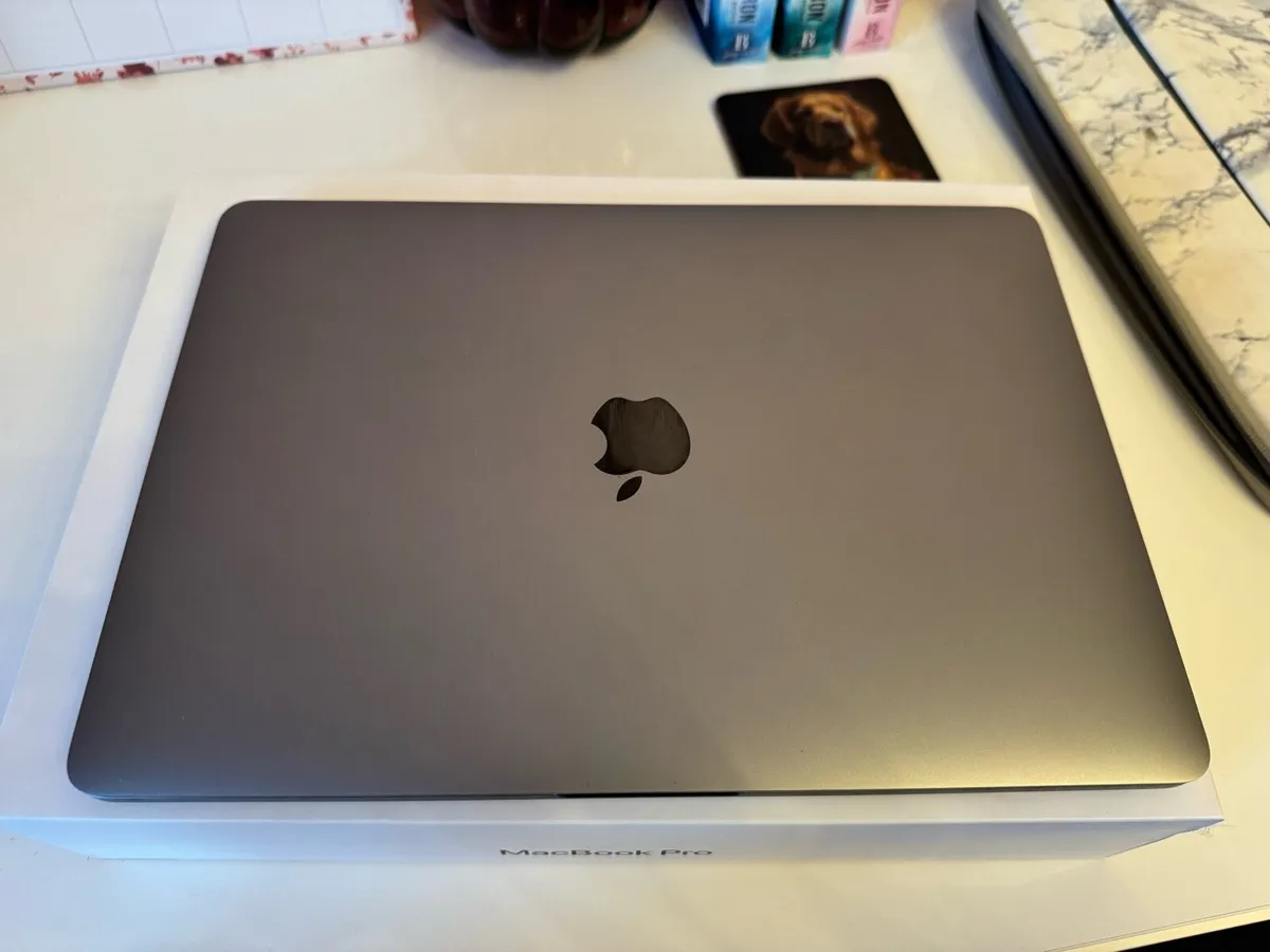 MacBook Pro - Image 2