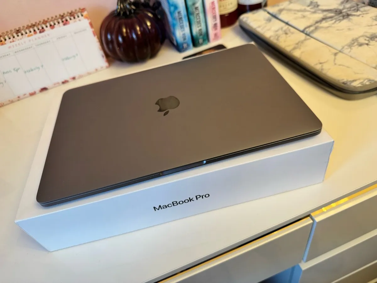 MacBook Pro - Image 3